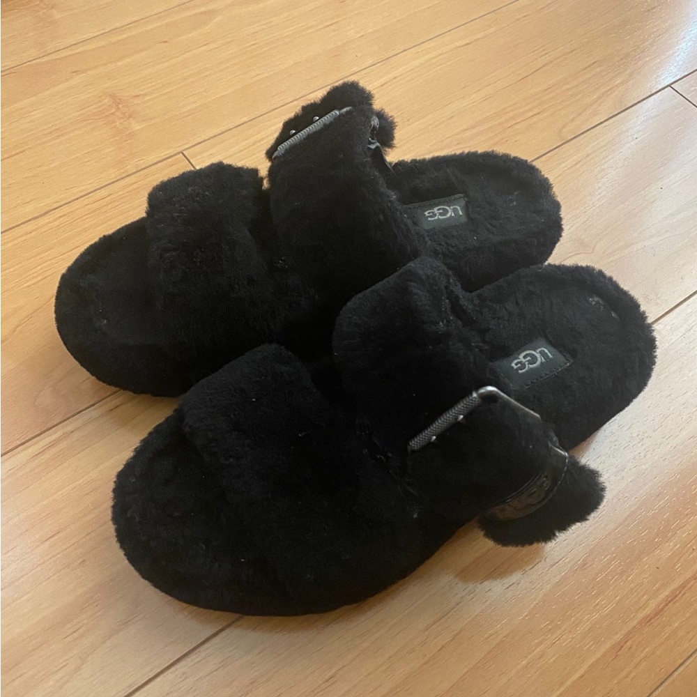 Ugg slippers
